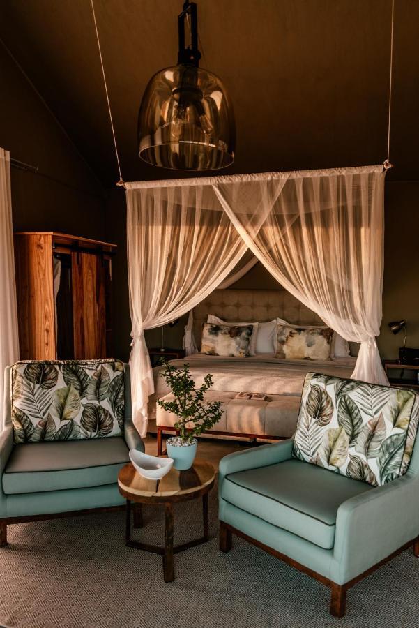 Kifaru Luxury Lodge Outjo Zewnętrze zdjęcie