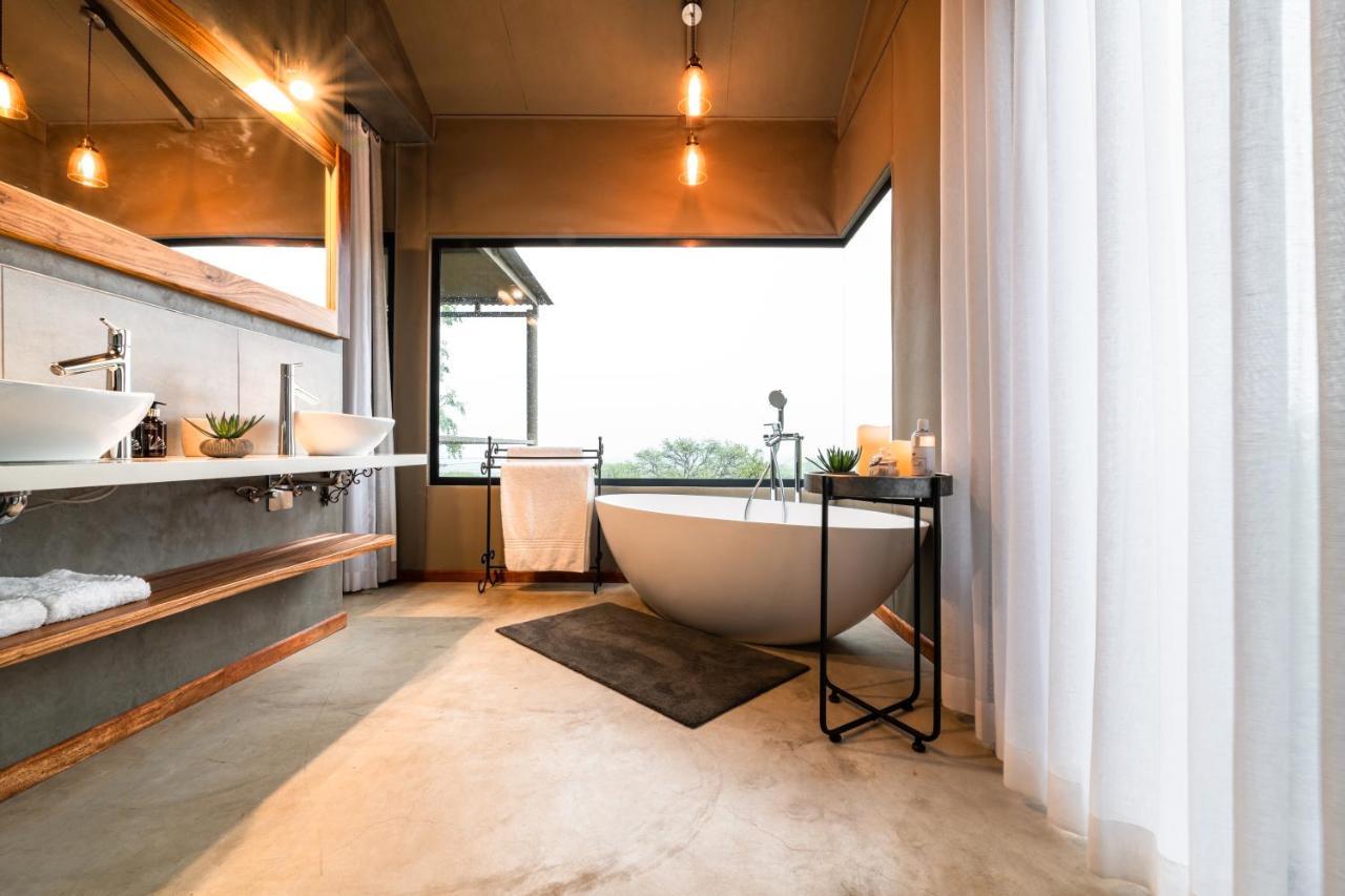 Kifaru Luxury Lodge Outjo Zewnętrze zdjęcie